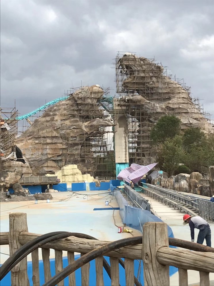 云南七彩公園游樂(lè)場(chǎng)水泥雕塑