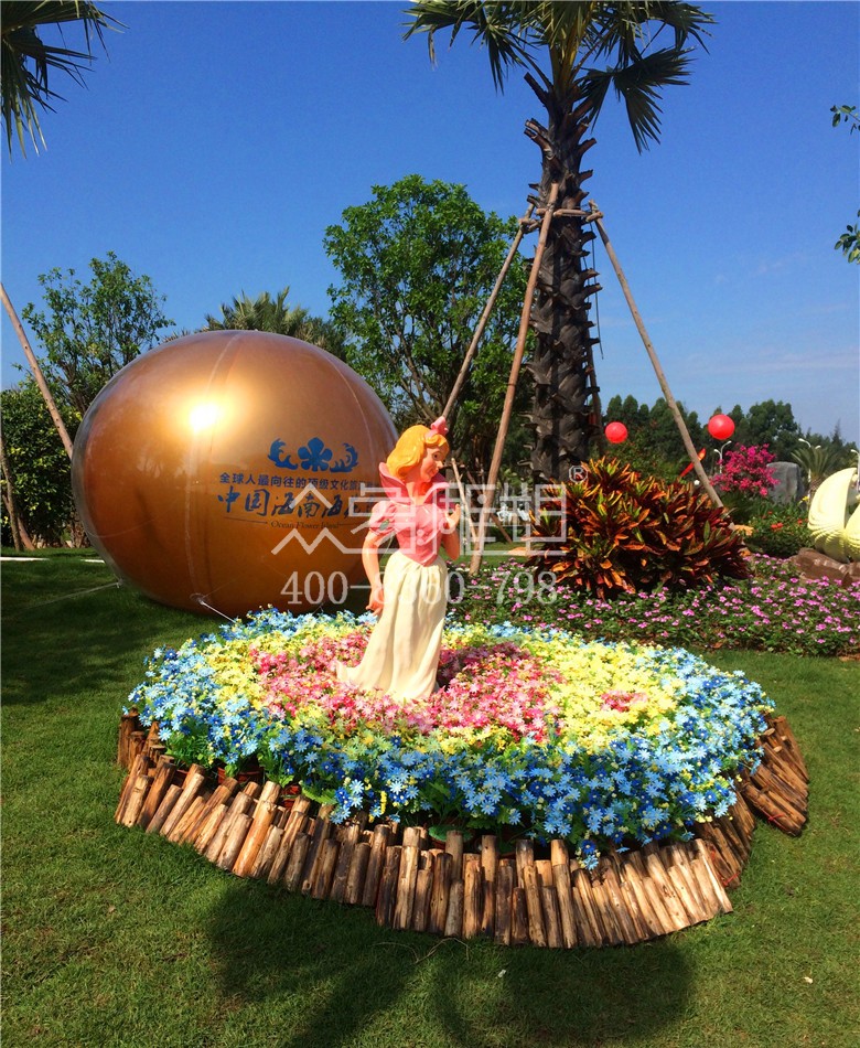 海南?；◢u玻璃鋼雕塑