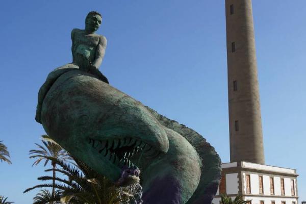 如何鑒別眾象玻璃鋼雕塑的真?zhèn)危?><i class=