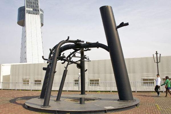 運輸時，如何確保雕塑不被污染？