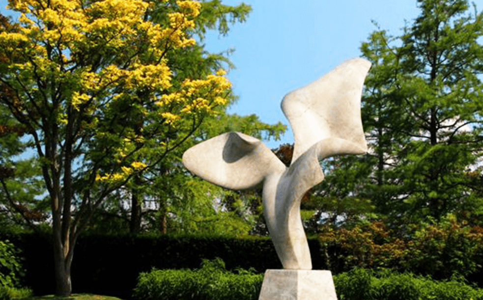 垂直花園雕塑的維護和管理方法是什么?